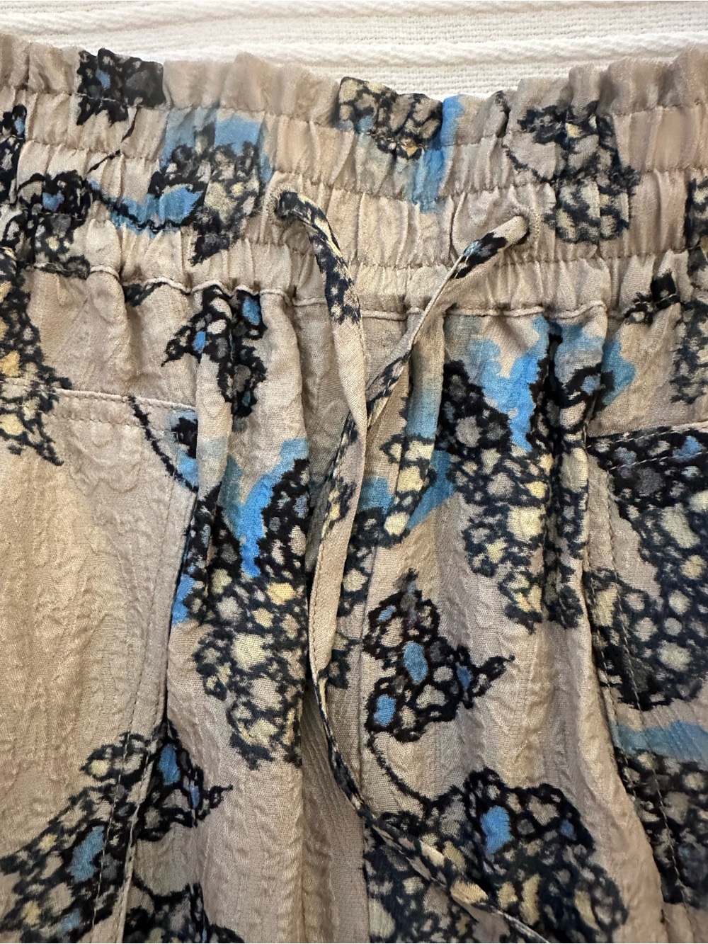 IRO Taupe Floral Drawstring Silk Shorts with Blue & Black Print - Picture 7 of 10
